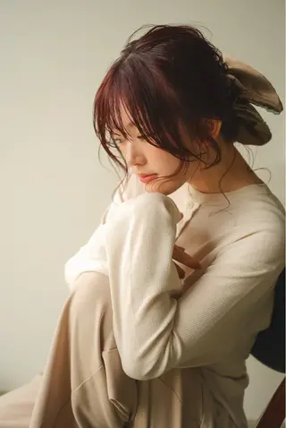 セミロング カラー ヘアアレンジ plus HAIR いずみのヘアスタイル