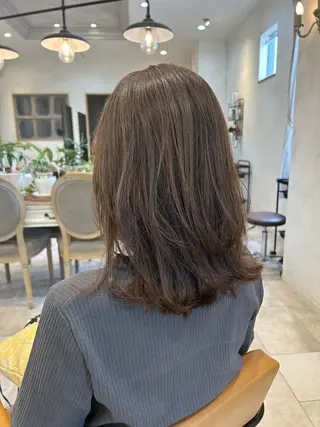 ミディアム カラー あべ えみのヘアスタイル