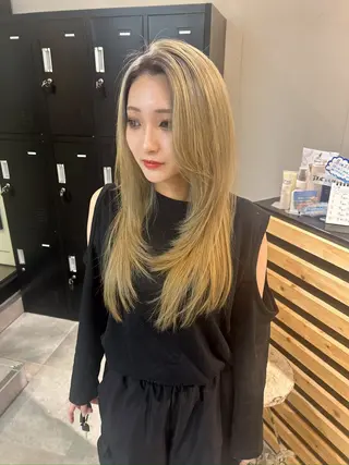 ミディアム カラー ウルフカット レイヤーカット上柿のヘアスタイル