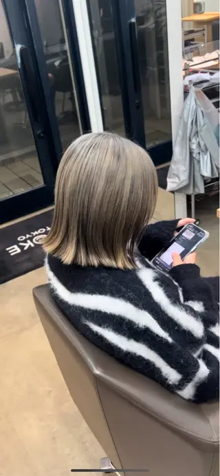 ミディアム カラー 山中 欧輔のヘアスタイル