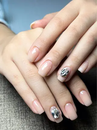 ネイル FuFu.Nail 2️⃣番のネイルデザイン