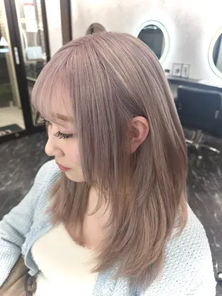 ミディアム カラー LOHAS 優来（ユラ）のヘアスタイル