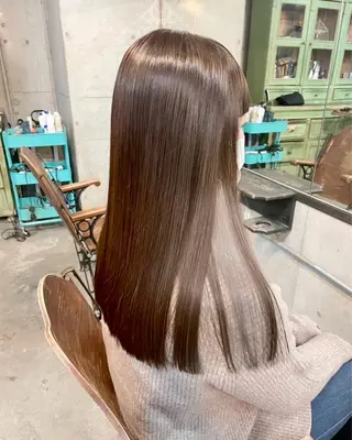 ロング カラー オカベ ショウマのヘアスタイル