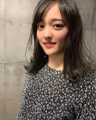 ミディアム ヒラヤマ ユウスケのヘアスタイル