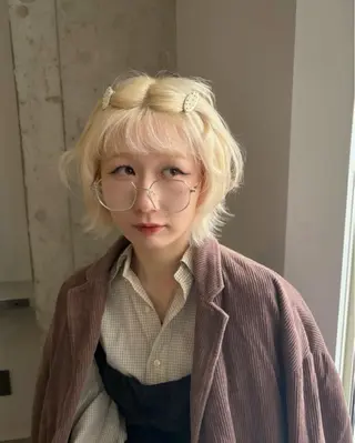 ショート カラー 🌝ぷる艶ハイトーン 柔らかヘア🍅まあやのヘアスタイル