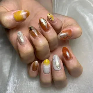 ネイル 里見 麗のネイルデザイン
