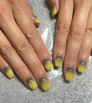 ネイル VIERU 🌈🎀💖のネイルデザイン