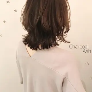 ミディアム カラー 市川 千夏のヘアスタイル