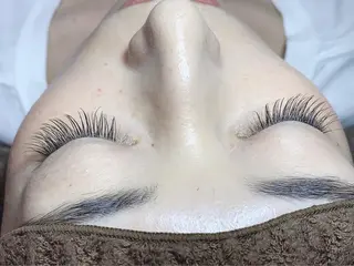 マツエク・マツパ hair design Luna-ta所属・眞山 亜美のマツエク・マツパデザイン