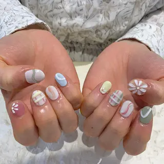 ネイル マキノ ユイのネイルデザイン