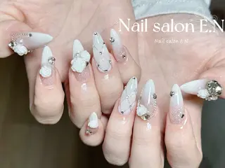ネイル E.N🦋 長さ出し/持ち込みのネイルデザイン