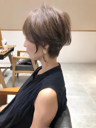 ショート カラー 🌟イメチェン美容師 🌟清水 大輝のヘアスタイル