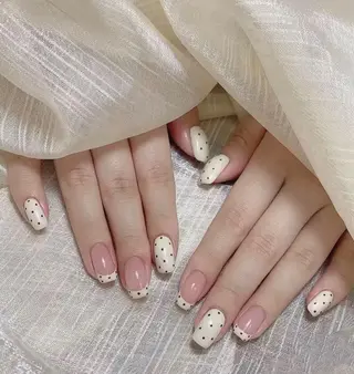 ミディアム Aila Nail HanChanのネイルデザイン