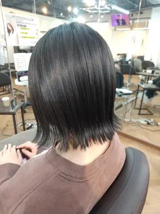 ショート カラー 久村 奈菜のヘアスタイル