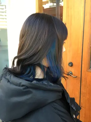ミディアム カラー 佐々木 美帆のヘアスタイル