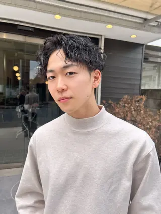 パーマ メンズ ハイトーン特化⭐️ 飯田大樹のヘアスタイル