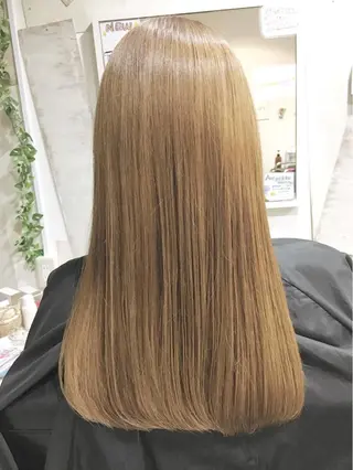 ロング カラー AnFye cinq milleのヘアスタイル