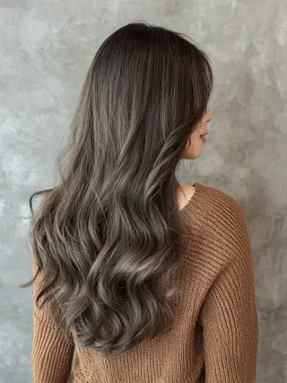 セミロング カラー 池袋/カラー特化🎨 ロング料金なし🩵のヘアスタイル