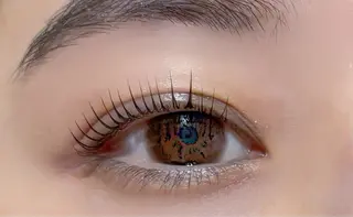 マツエク・マツパ LaBlanche ゆいの眉毛・アイブロウイメージ