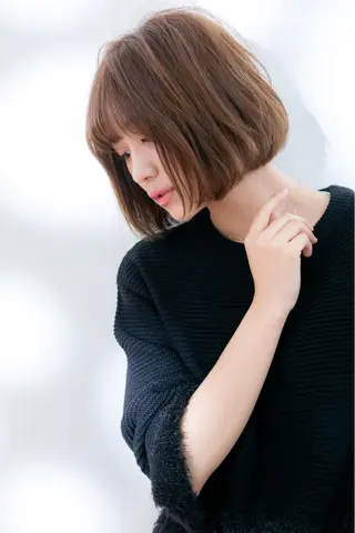 ショート 横浜ブリーチムラ直し ハイトーン/ブリーチのヘアスタイル
