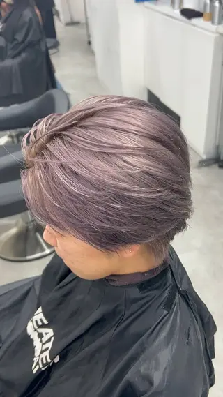 ロング カラー 縮毛ブリーチ／黒染め 複雑履歴／ホワイトのヘアスタイル