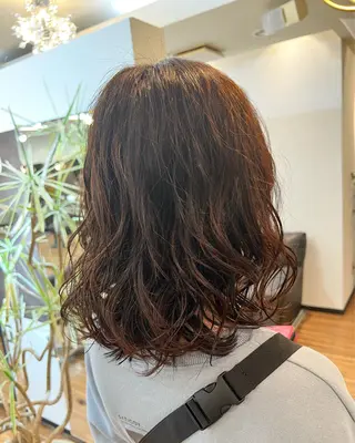 ショート 色ムラ修正の神様 新宿ハイトーンかすみのヘアスタイル