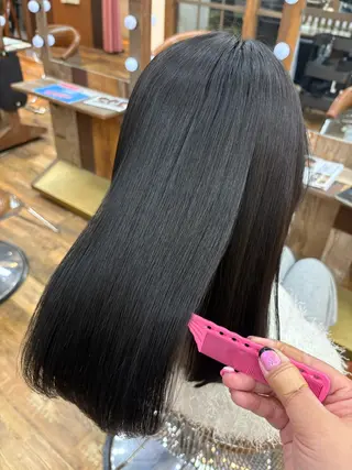 カラー レナ┊︎髪質改善 ┊︎シルクストレートのヘアスタイル