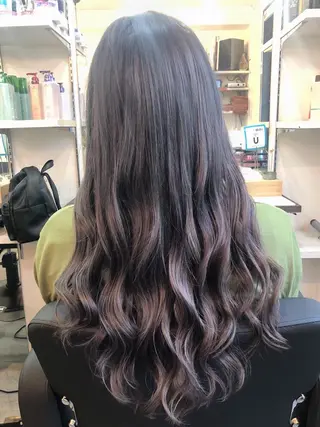 セミロング LANI NAKAZAKIのヘアスタイル