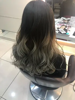 ロング カラー ヘアアレンジ 髪質改善/美髪矯 正ヤマモトハルキのヘアスタイル