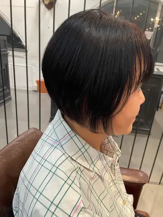 ショート カラーが上手い 辻悠月のヘアスタイル