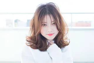 ミディアム カラー 小野 和摩のヘアスタイル