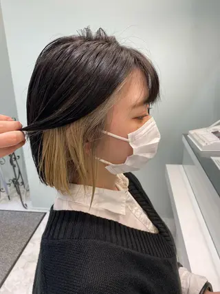 ショート カラー 中川 茜里のヘアスタイル