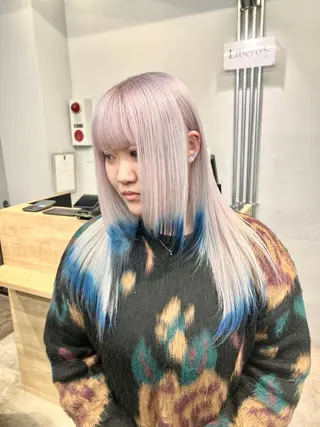 セミロング カラー ブリーチ毛の縮毛矯正 ハイトーン/岡本智樹のヘアスタイル