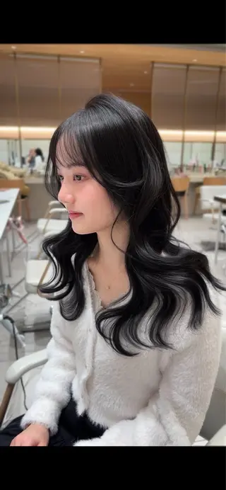 ロング カラー ヘアアレンジ レイヤーカット/ 小塩 萌々香のヘアスタイル