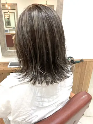 ショート 吉田裕太/ハイライト ダブルカラーのヘアスタイル