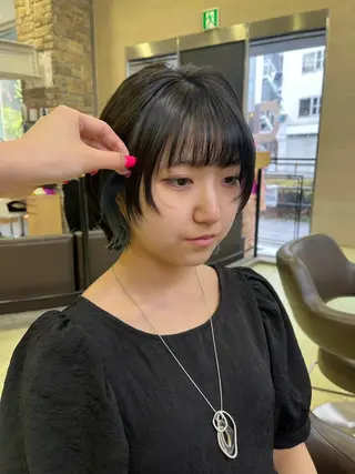 ショート カラー 海外girl🤎 透明感ベージュmaoのヘアスタイル