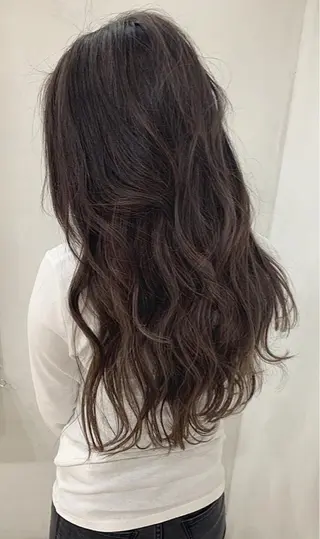 ロング カラー 京都大人女性ショート 徒歩1分/秋山のヘアスタイル
