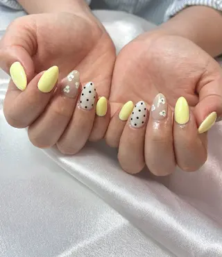 ネイル 伊藤 菜緒のネイルデザイン