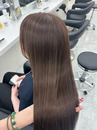 ロング rio🧚🏻‍♀️ 暖色/グレージュのヘアスタイル