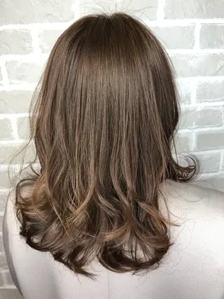 セミロング トレヴァー デルチザンのヘアスタイル