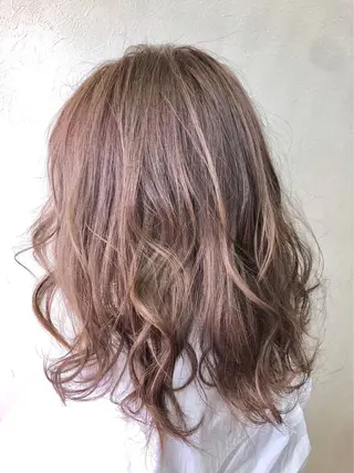 カラー ライブトレア YOSHIKIのヘアスタイル