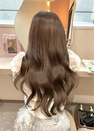 ロング Mila chihiroのヘアスタイル