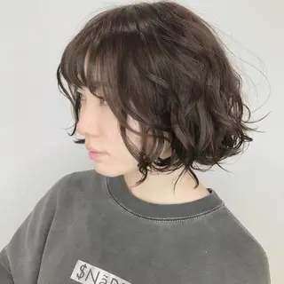 ショート カラー 上田 篤史のヘアスタイル