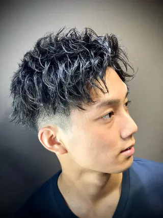 ショート パーマ メンズ 浅見 天翔のヘアスタイル