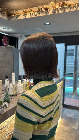 カラー レイヤー✂︎ぷつボブ 艶カラー🤍noaのヘアスタイル