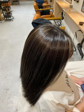 セミロング カラー 中田 サヤカのヘアスタイル