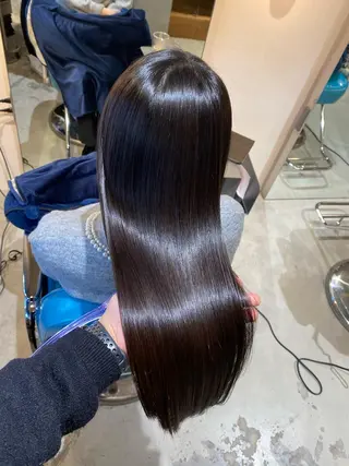 ロング 必ず笑顔で帰っていた だきます！安田祐貴のヘアスタイル