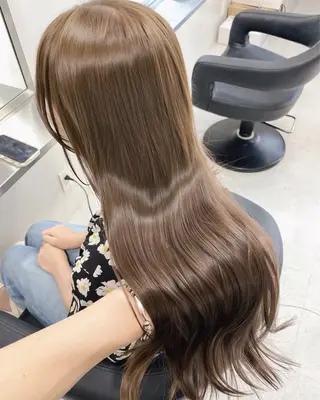 セミロング カラー ヘアアレンジ 赤み消し🫧韓国ヘア 🫧藤岡誠也のヘアスタイル