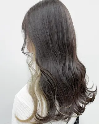 セミロング カラー ヘアアレンジ 🦄インナーカラー 🦄貫井彩花のヘアスタイル