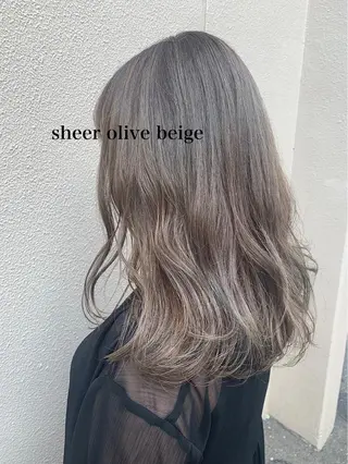 セミロング カラー 透明感カラー👑 井上美乃里のヘアスタイル